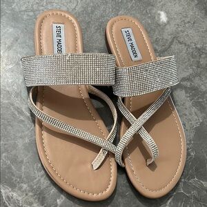 Steve Madden Silver Tan Sandals with Textured Straps
